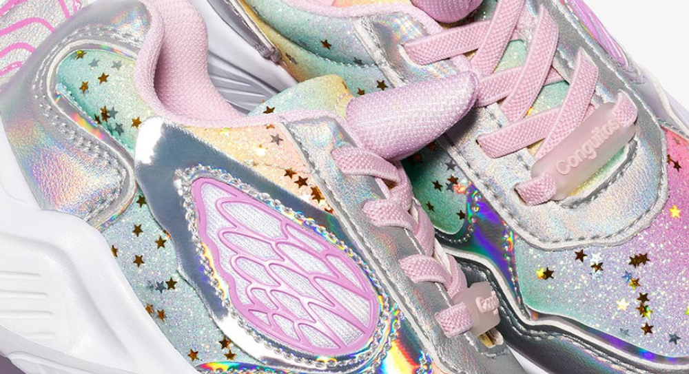 SNEAKERS WITH LIGHT AND FANTASY