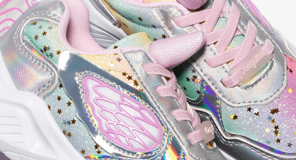 SNEAKERS WITH LIGHT AND FANTASY