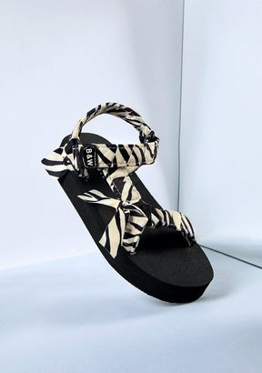 B&W JUNIOR Shoes Girl's Zebra Sandals B&W