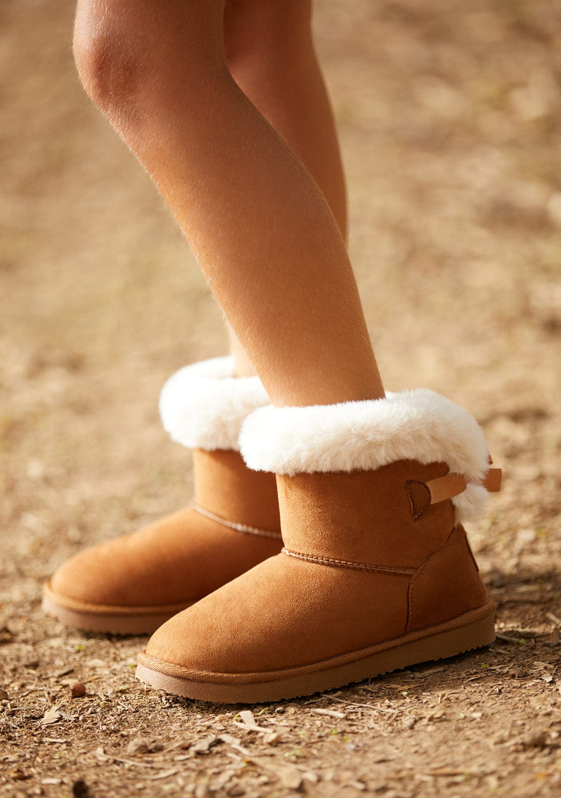 B&W JUNIOR Shoes Tan Bow Fur Australian Boots Water Repellent B&W