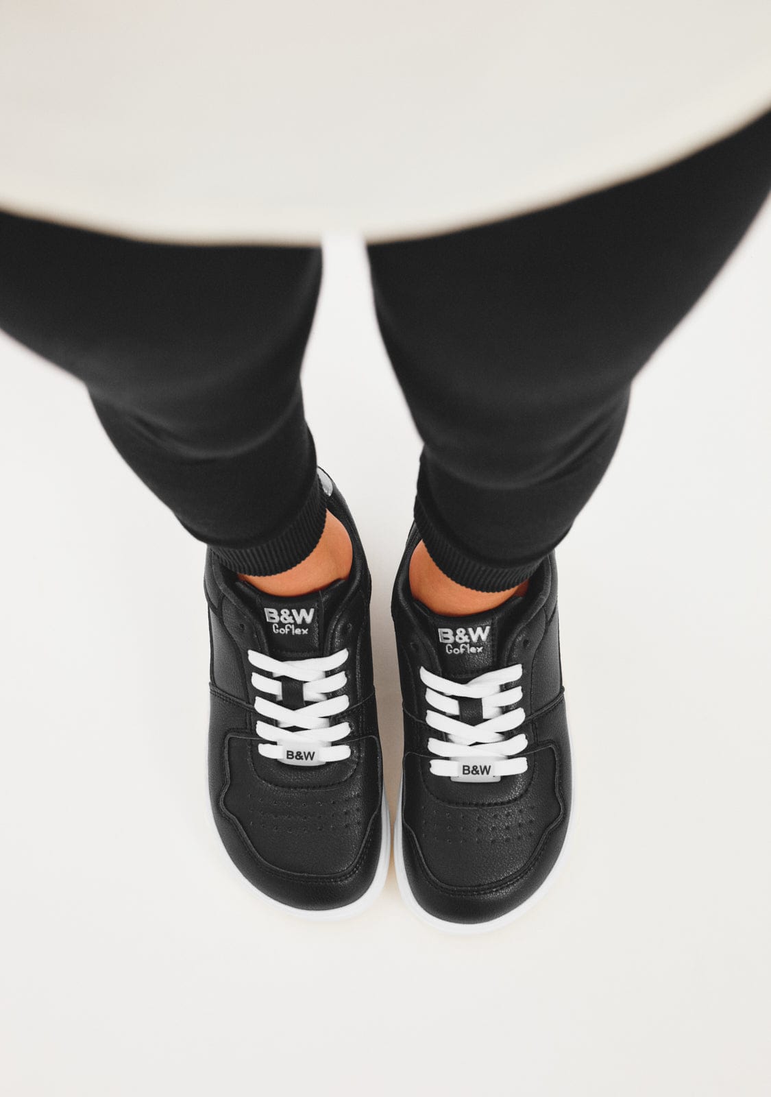 B&W JUNIOR ZAPATOS / SNEAKERS / BASKET Black Goflex Respectful Low Sneakers