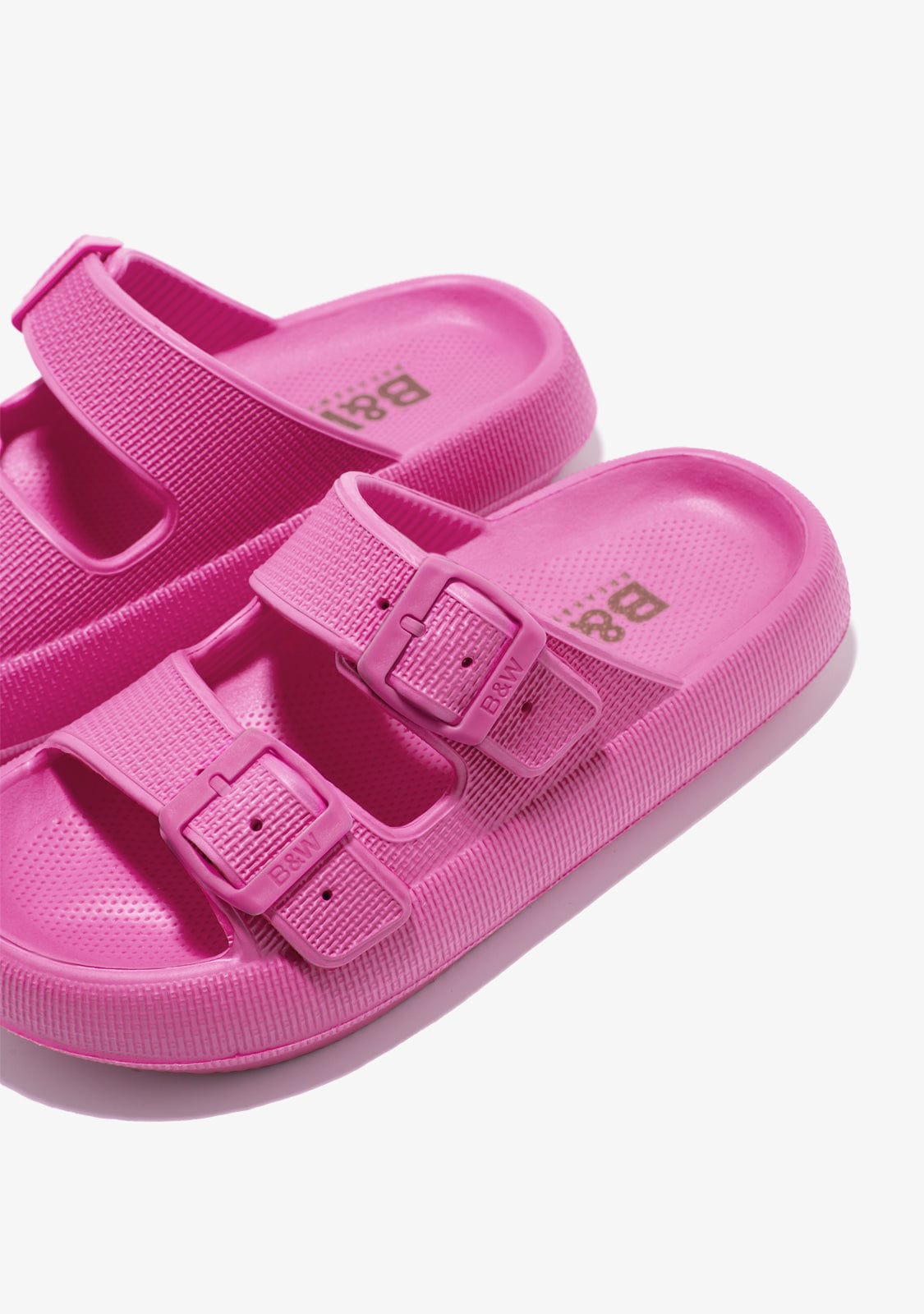 CONGUITOS HEBILLAS Fuchsia Double Buckle Slides