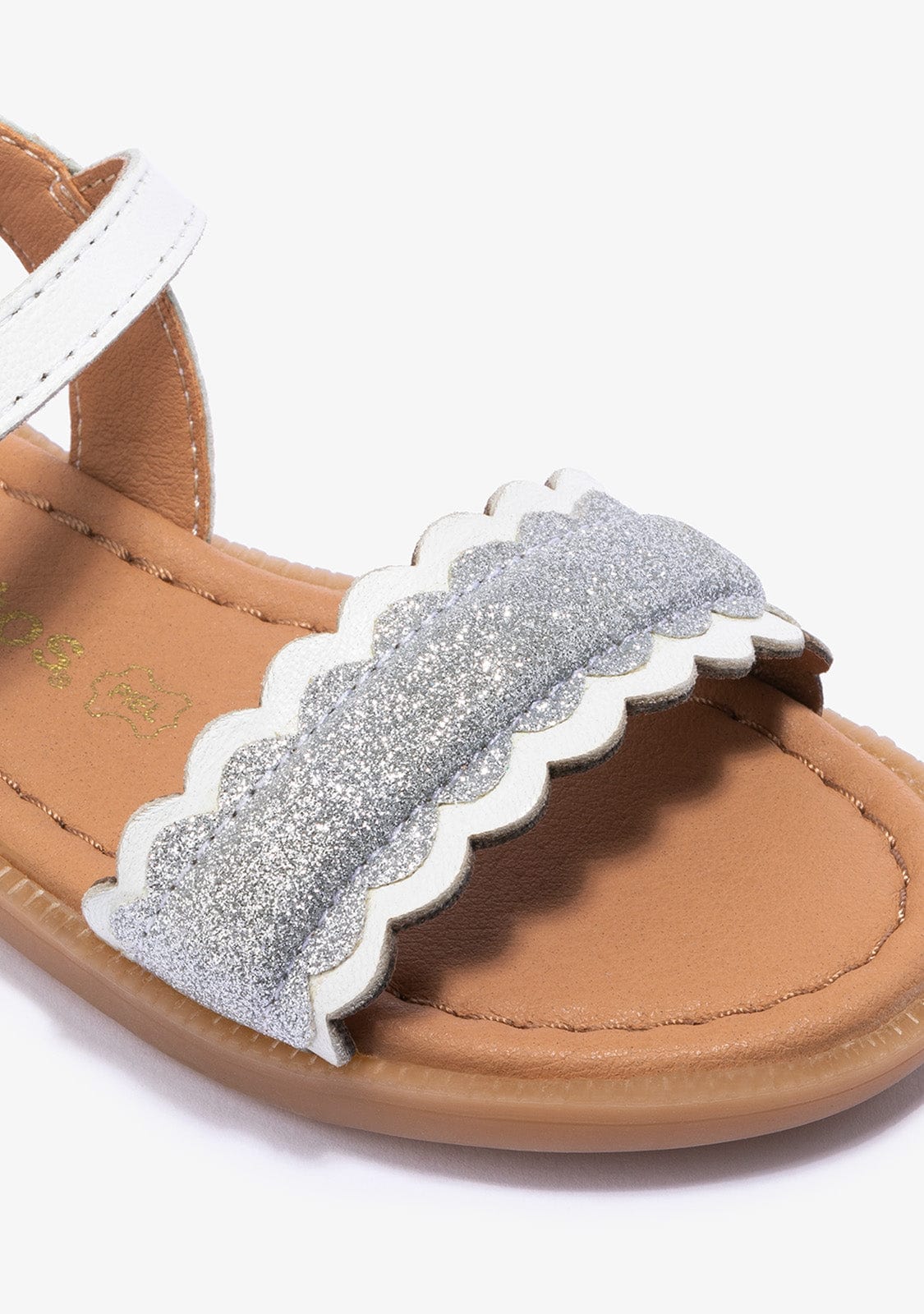 CONGUITOS Shoes Girl's White Buckle Sandals Napa