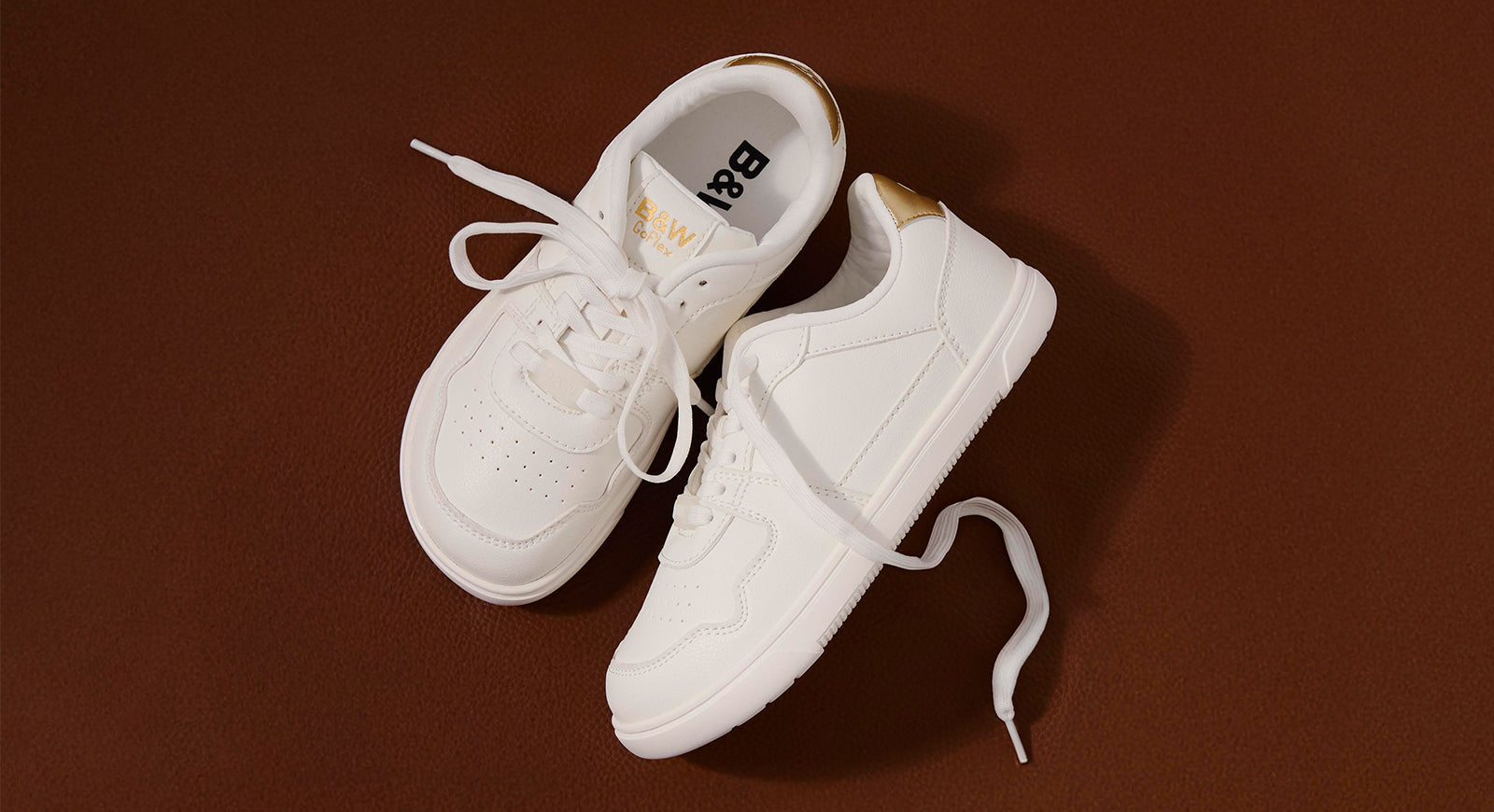 How to Clean White Shoelaces