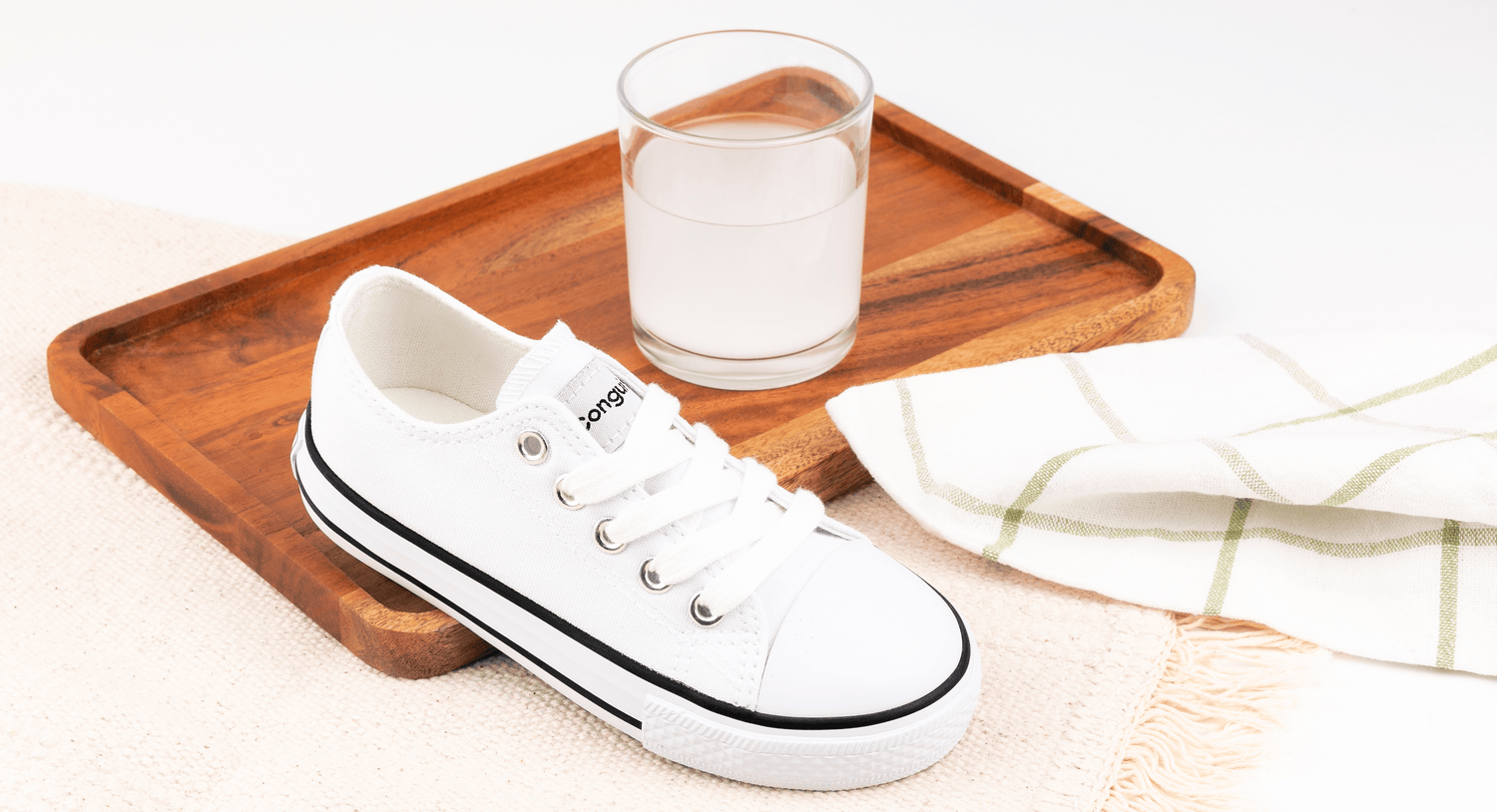 canvas-sneakers