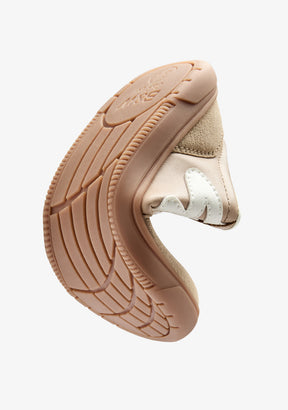 Beigefarbene Barfuß-Sneaker mit Logo