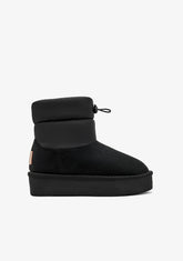 Schwarze australische Schnürboots
