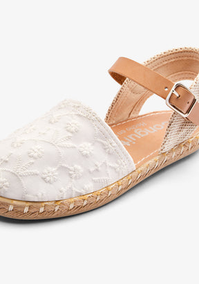 White Thread Flowers Espadrilles