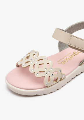 Beige geschnittene Schmetterlingssandalen