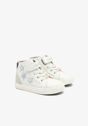 Cremefarbene Barfuß-High-Top-Sneaker mit Sternen