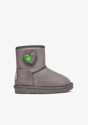 Australische Stiefel aus hellem Herzzinn