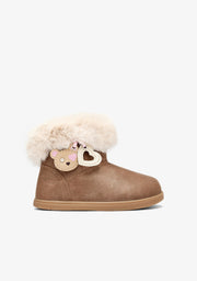 Botas castanhas para bebé com charms