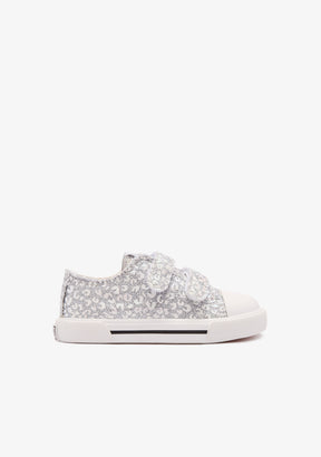 Tênis de bebê em lona com brilho prateado