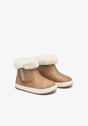 Botas barefoot castanhas com pelo