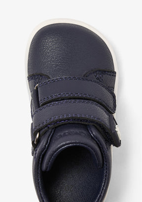 Blaue Barfuß-Boots