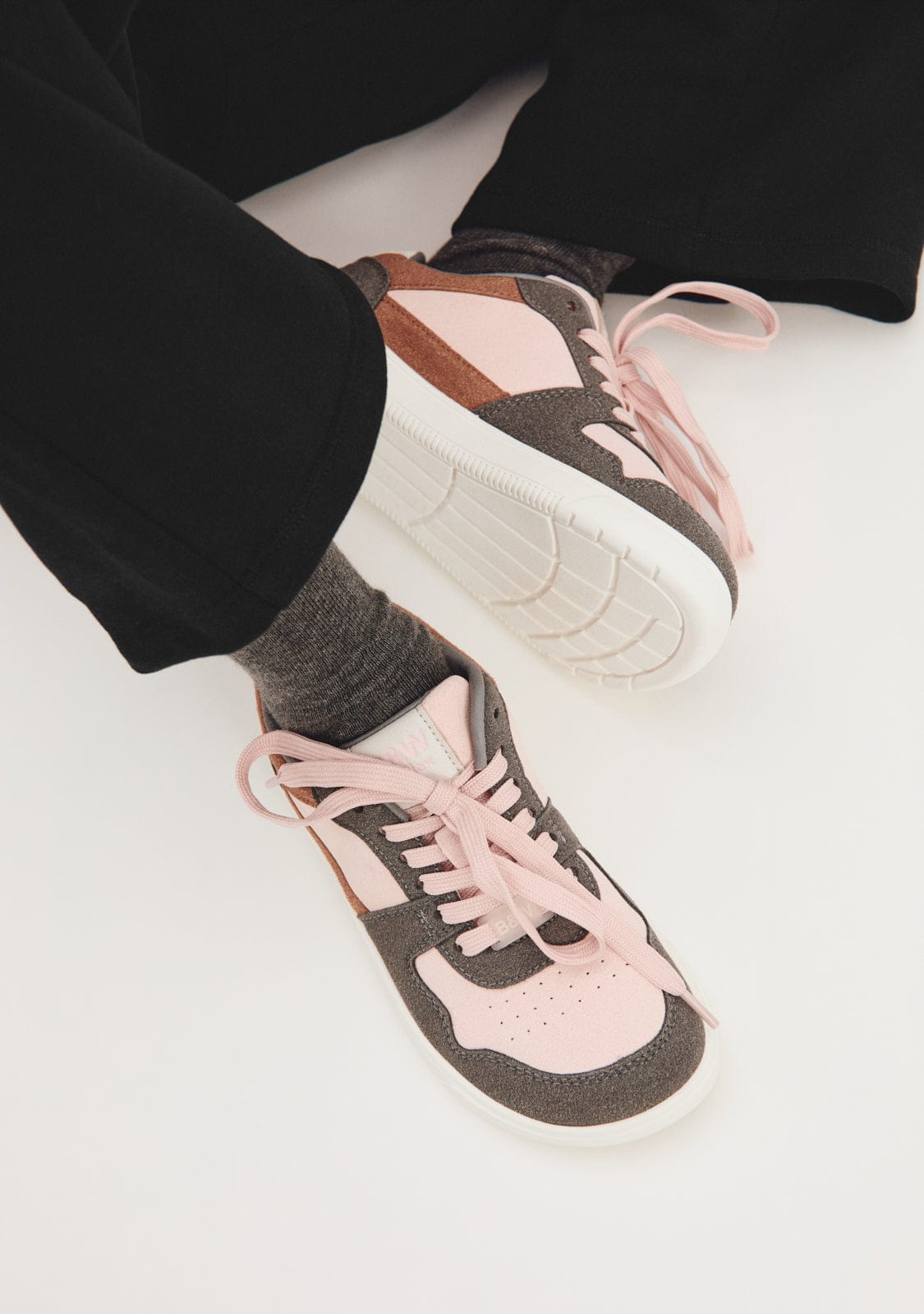 B&W JUNIOR ZAPATOS / SNEAKERS / BASKET Multi Pink Goflex Respectful Microsuede Sneakers