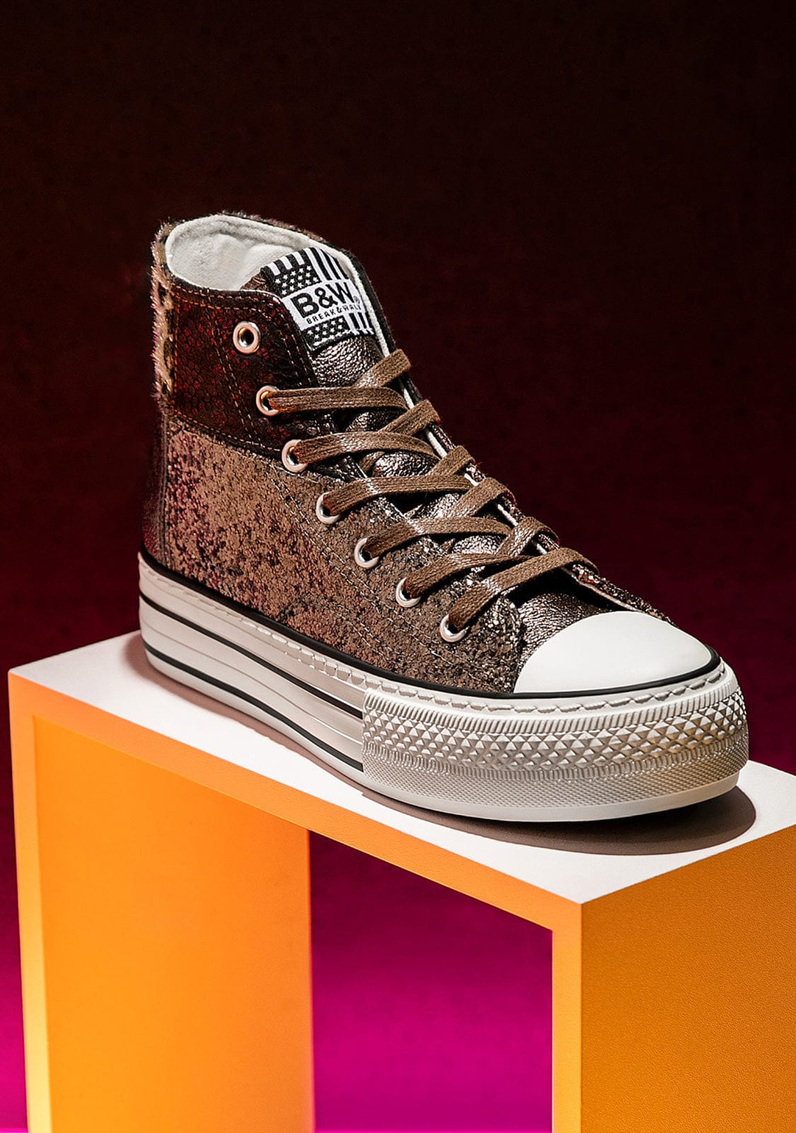 B & W Shoes Brown Leopard Platform Hi-Top Sneakers Glitter