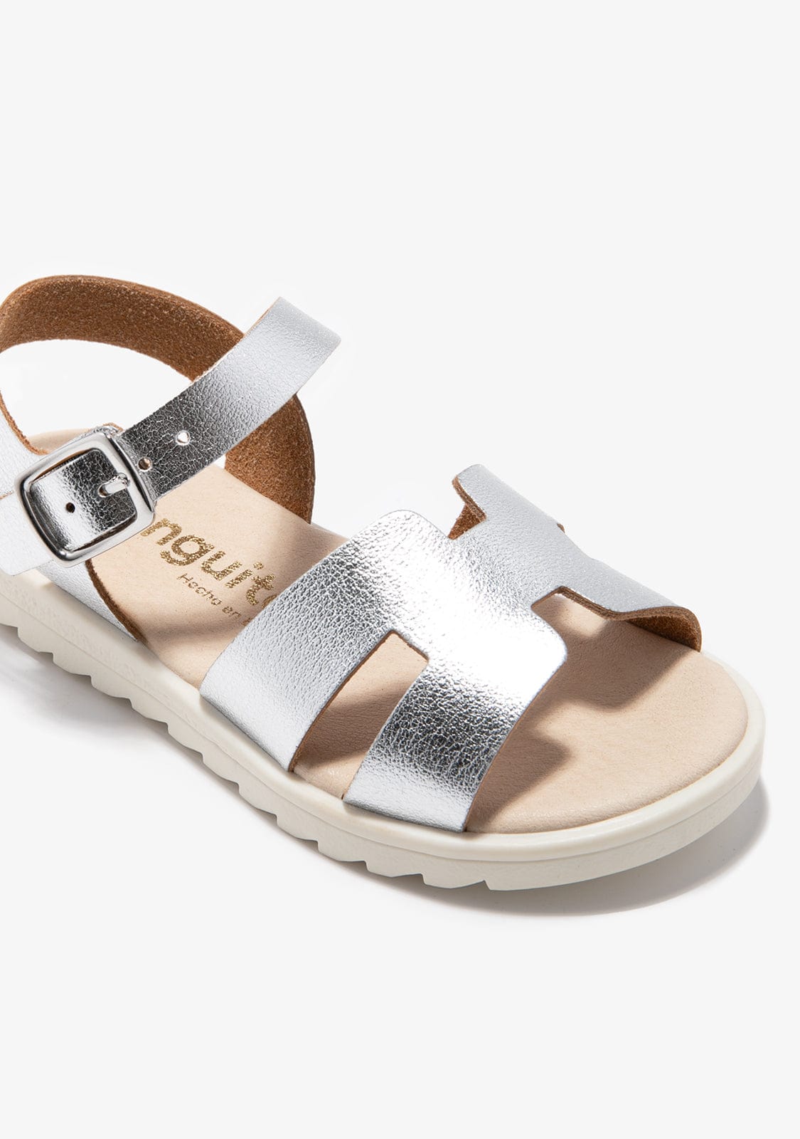 CONGUITOS HEBILLAS Silver Metalized Buckle Sandals