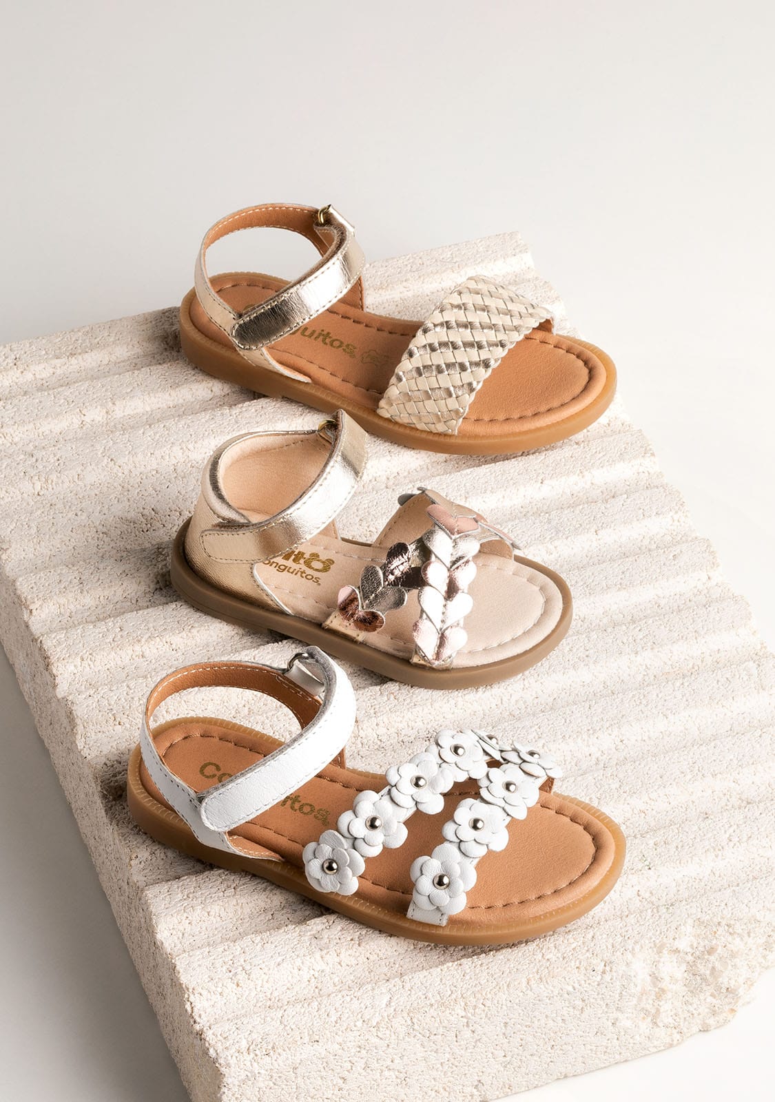 CONGUITOS Shoes Girl's Gold Beige Sandals Napa