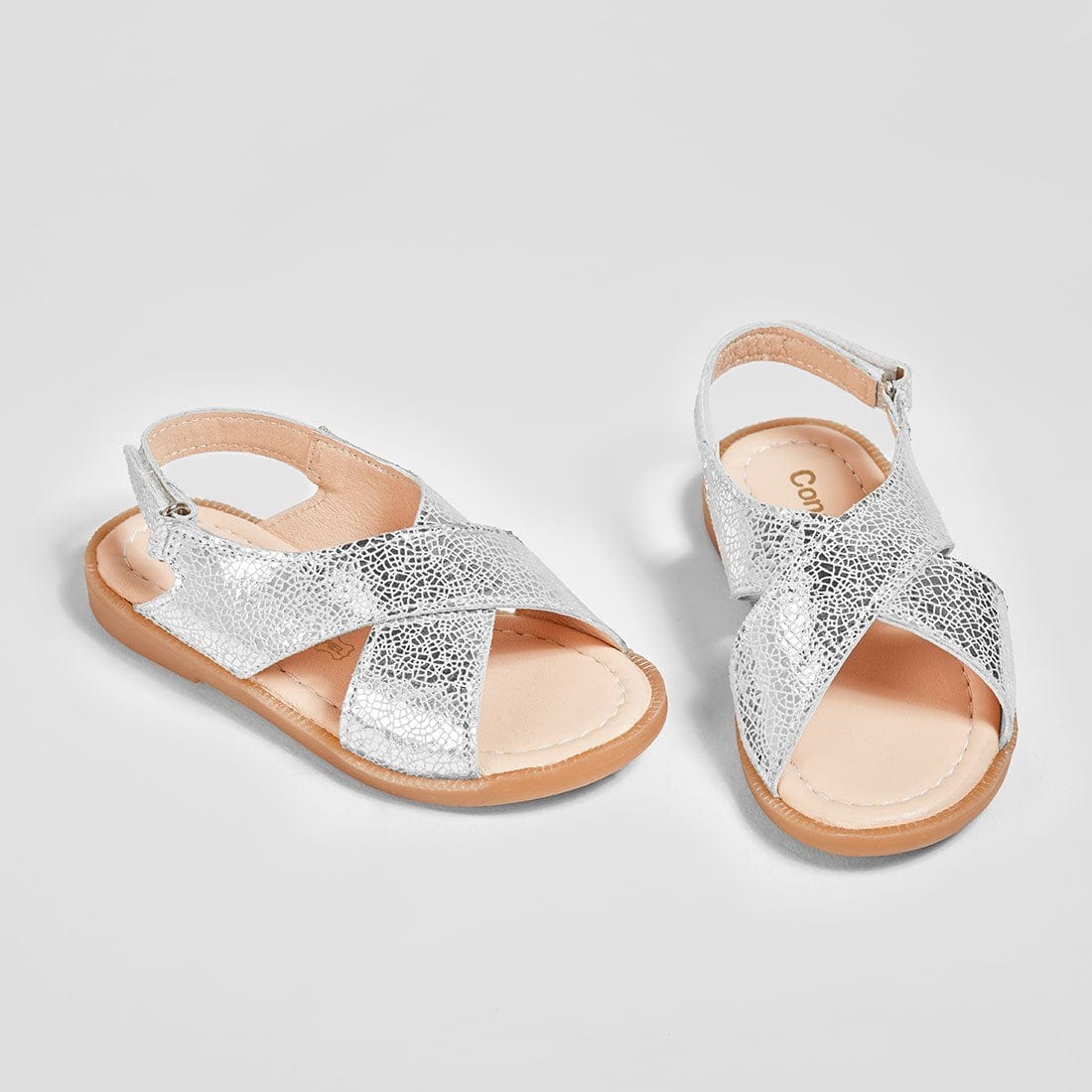 CONGUITOS Shoes Girl's Silver Crossed Straps Leather Sandals