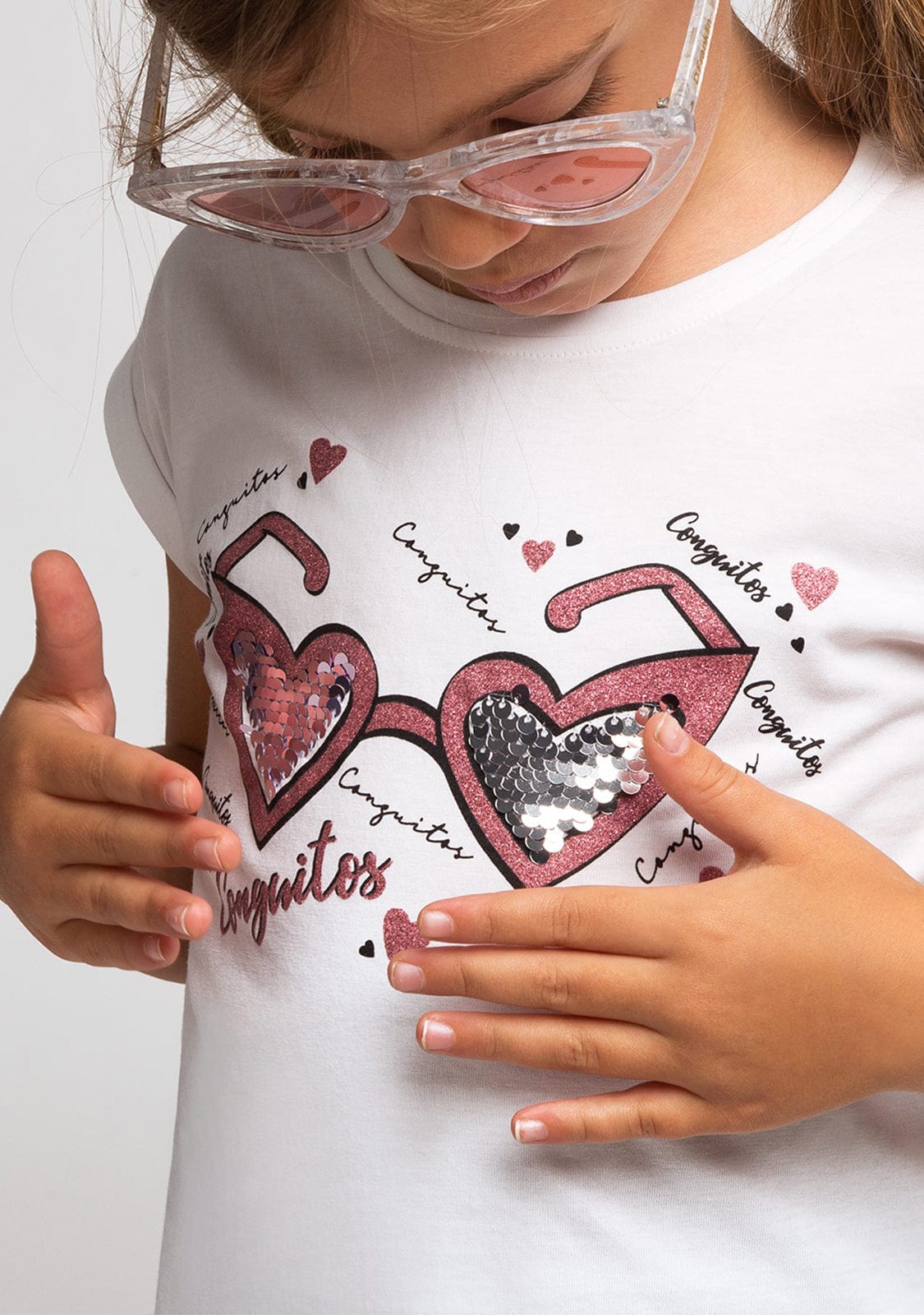 CONGUITOS TEXTIL Clothing Girl's White Glasses-Heart T-Shirt