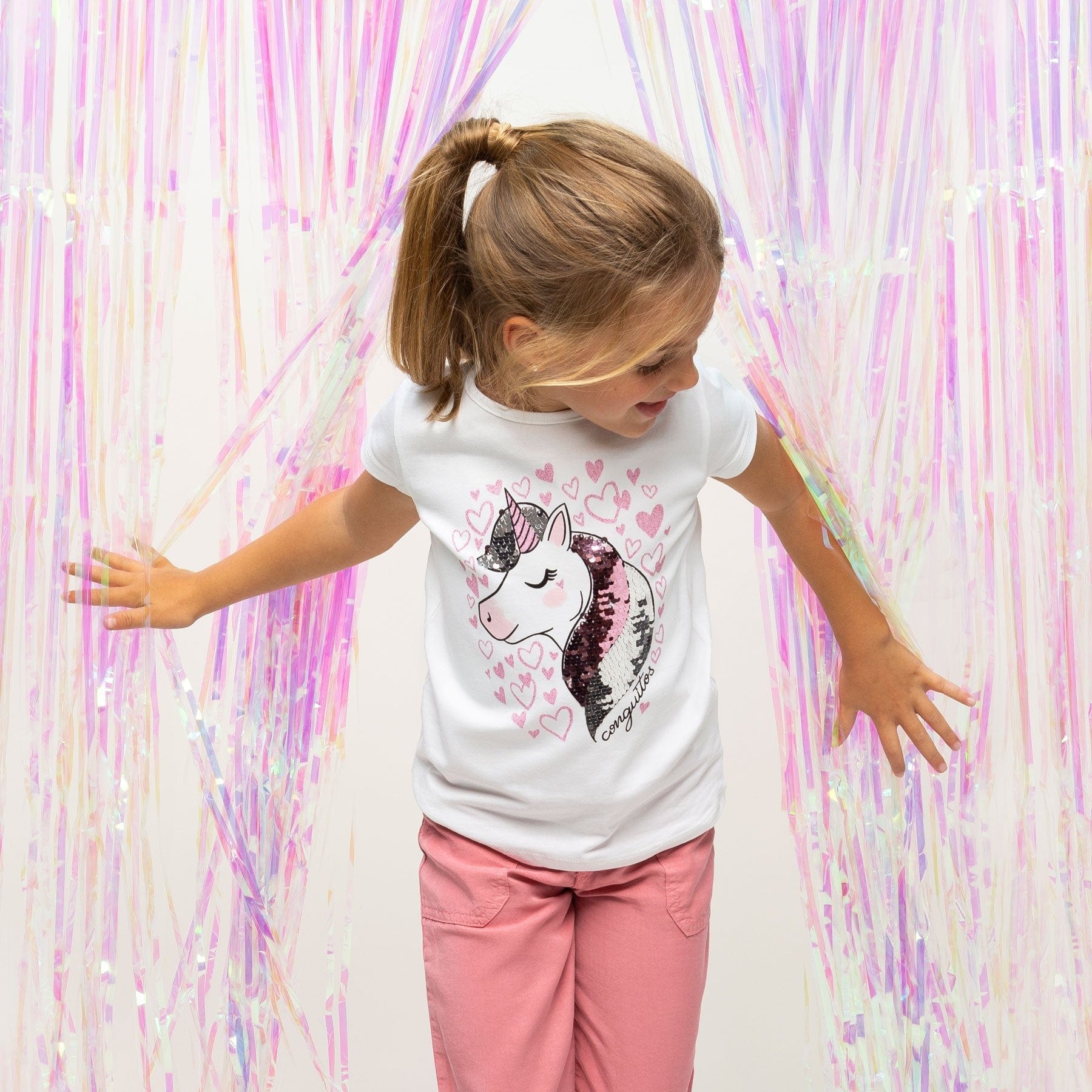 CONGUITOS TEXTIL ROPA Girl's "Unicorn" Reversible Sequins T-shirt V.1