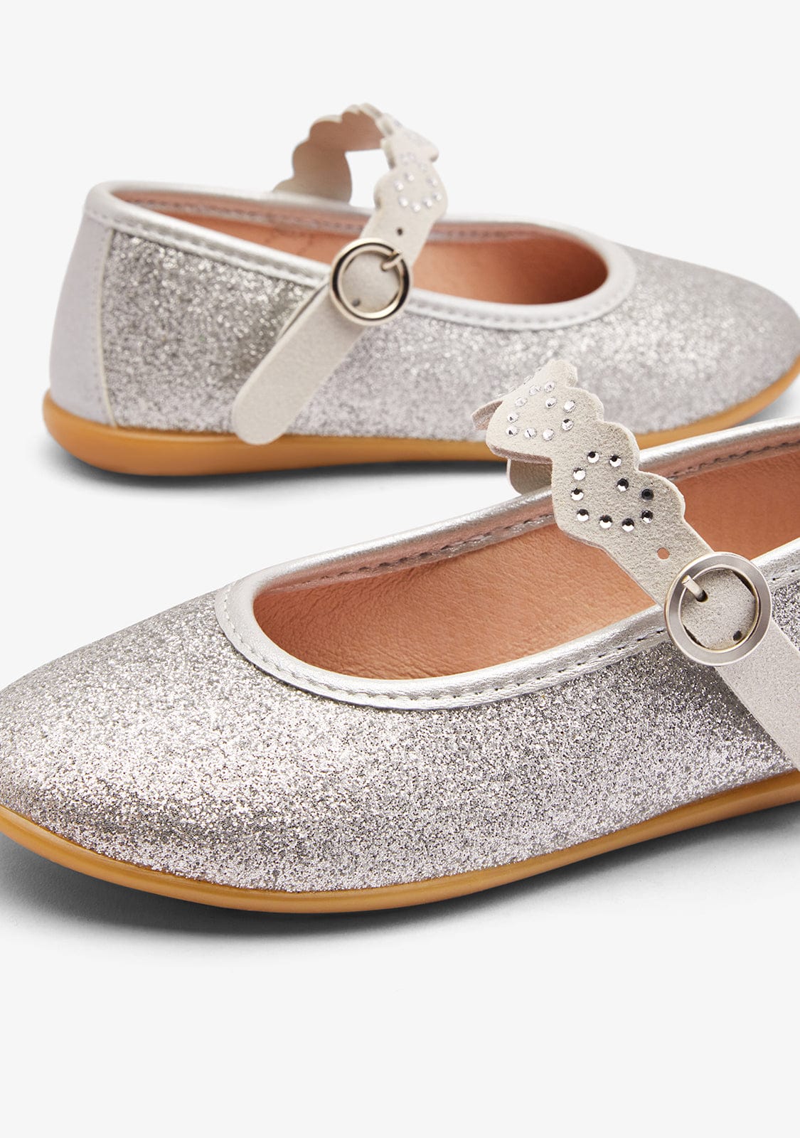 CONGUITOS ZAPATOS / BAILARINAS Silver Glitter Strip Ballerinas