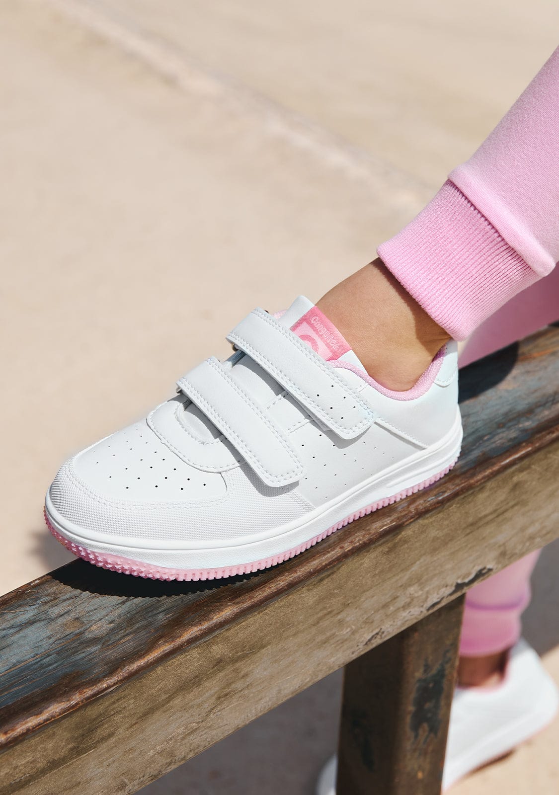 Conguitos ZAPATOS / SNEAKERS / TENNIS Unisex White / Pink Trainers