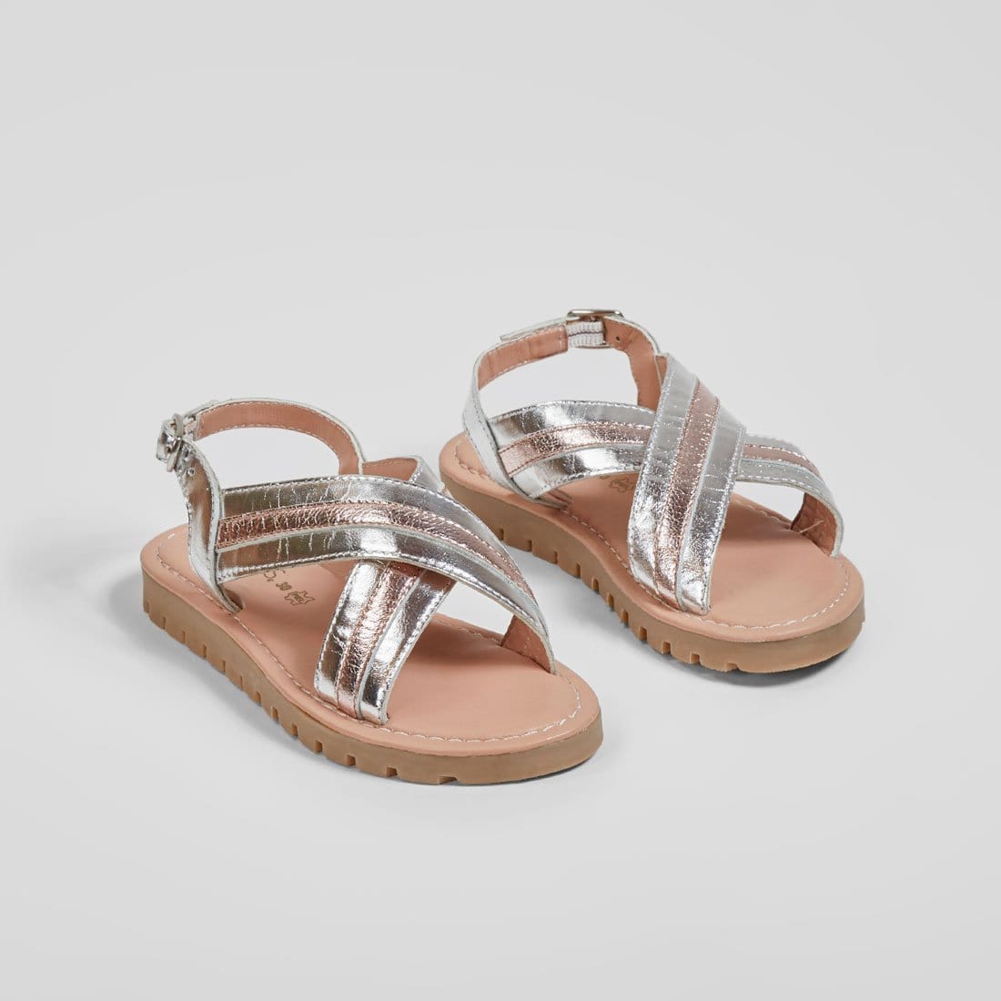 FRESAS CON NATA ZAPATOS Girl's Silver and Magnesium Leather Sandals