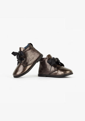 OSITO Shoes Baby's Titanium Patent Leather Booties