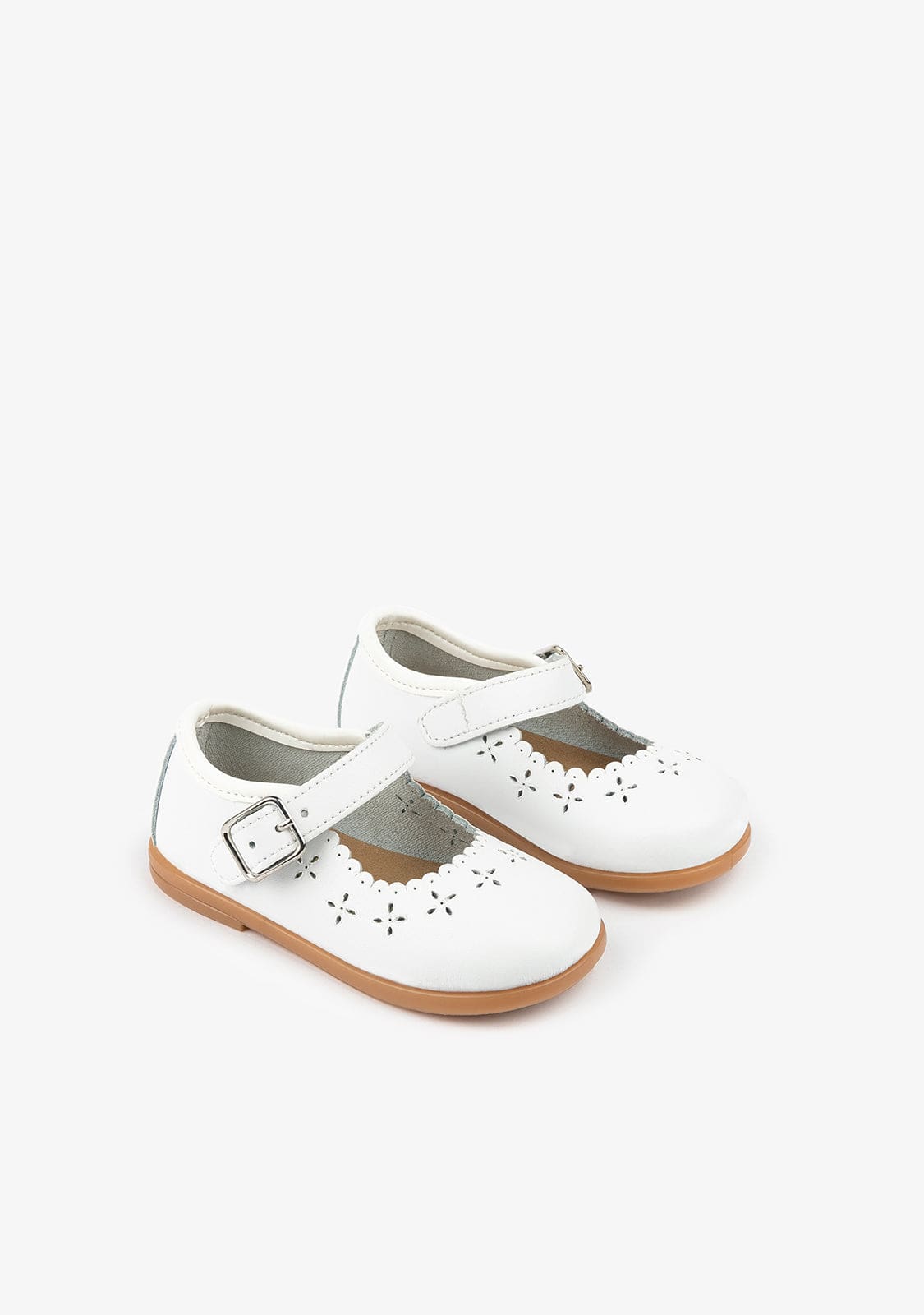 OSITO Shoes Baby's White Flowers Washable Leather Mary Janes