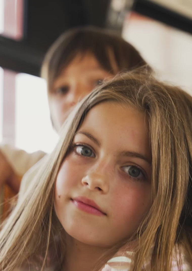 Charger la vidéo : Baskets montantes roses à logo fille Napa