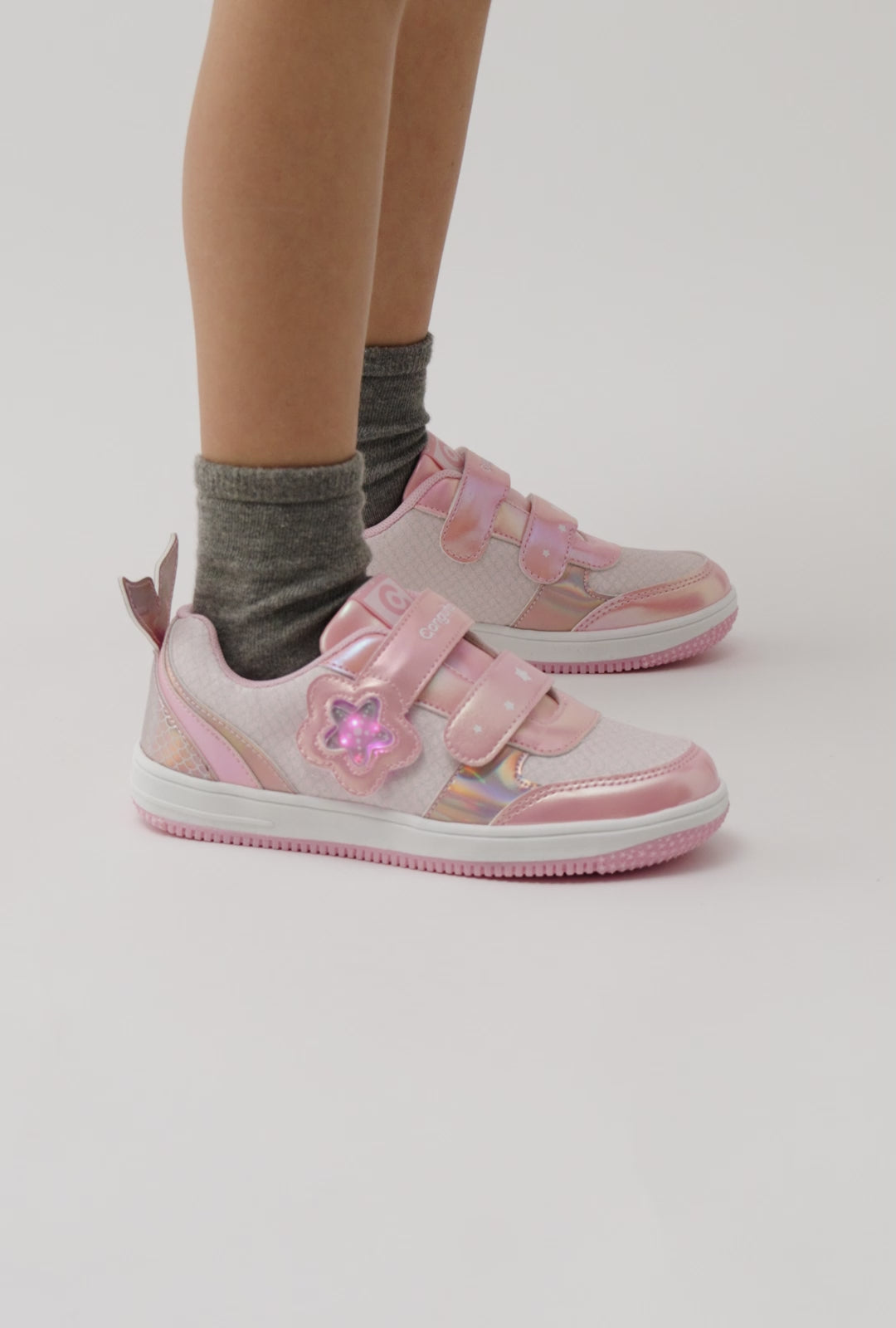 Load video: Glitter Star Light Sneakers