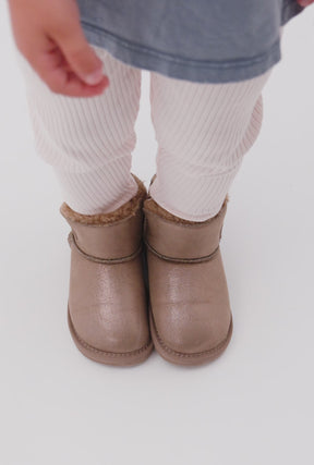 Taupe Respektvolle Australische Stiefel