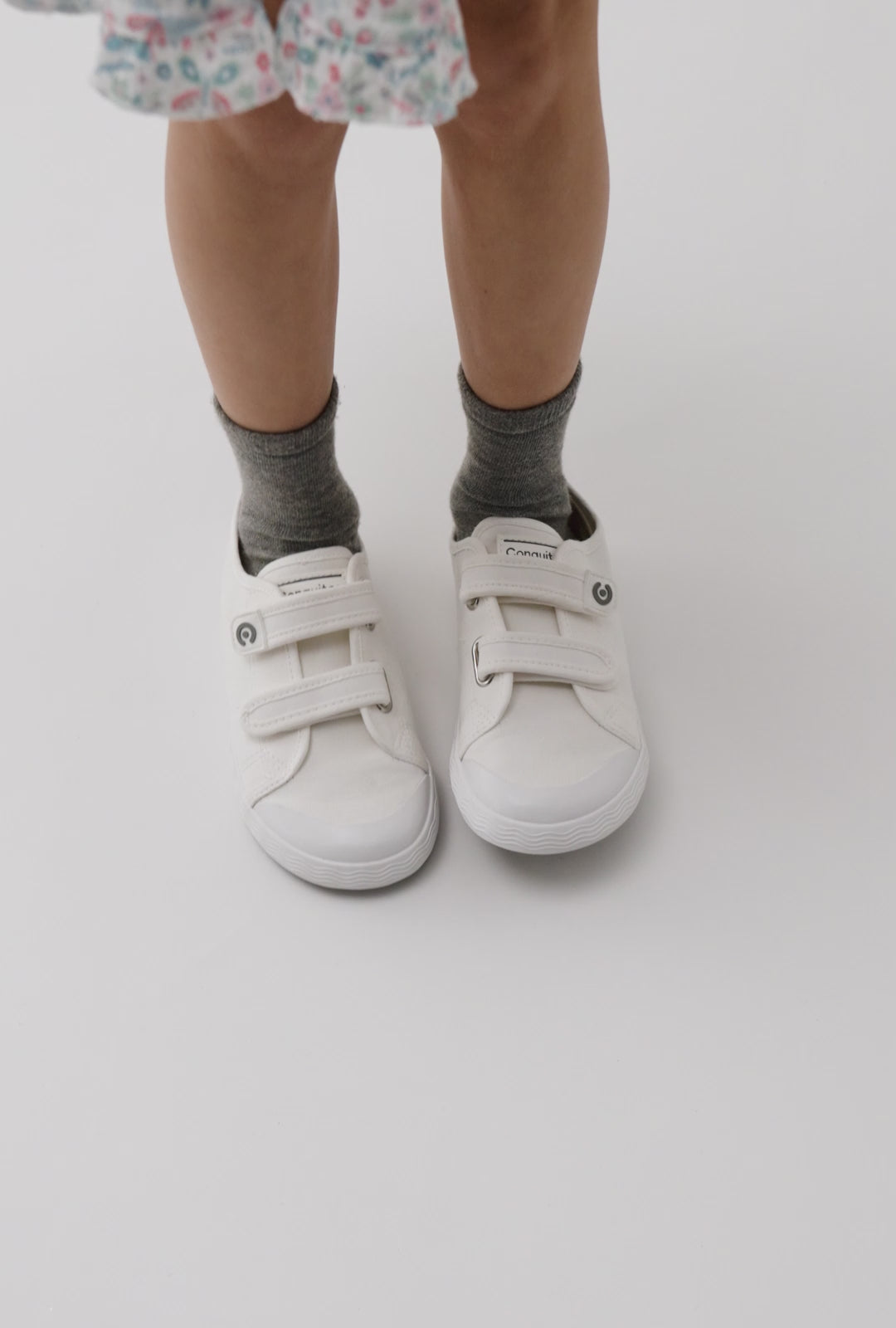 Load video: White Canvas Barefoot Goflex Sneakers