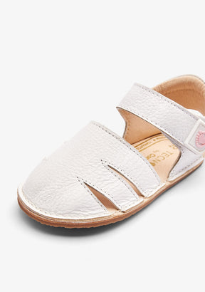 TECNOBABY ZAPATOS / SANDALIAS / TIRAS White Respectful Closed Sandal